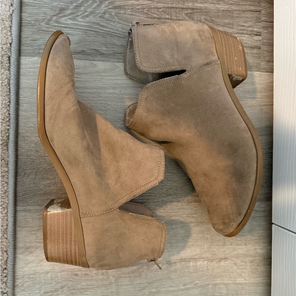 Women's Tan Ankle Boots